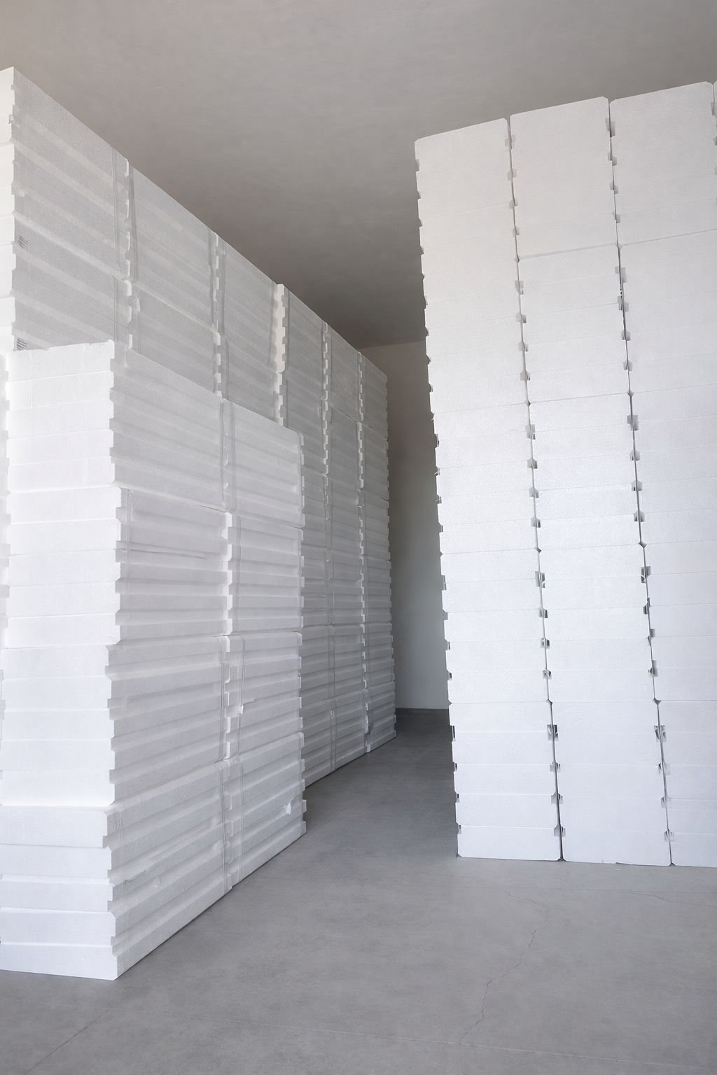 Bovedilla de poliestireno EPS almacenada en bodega PREBEC, lista para entrega en Querétaro